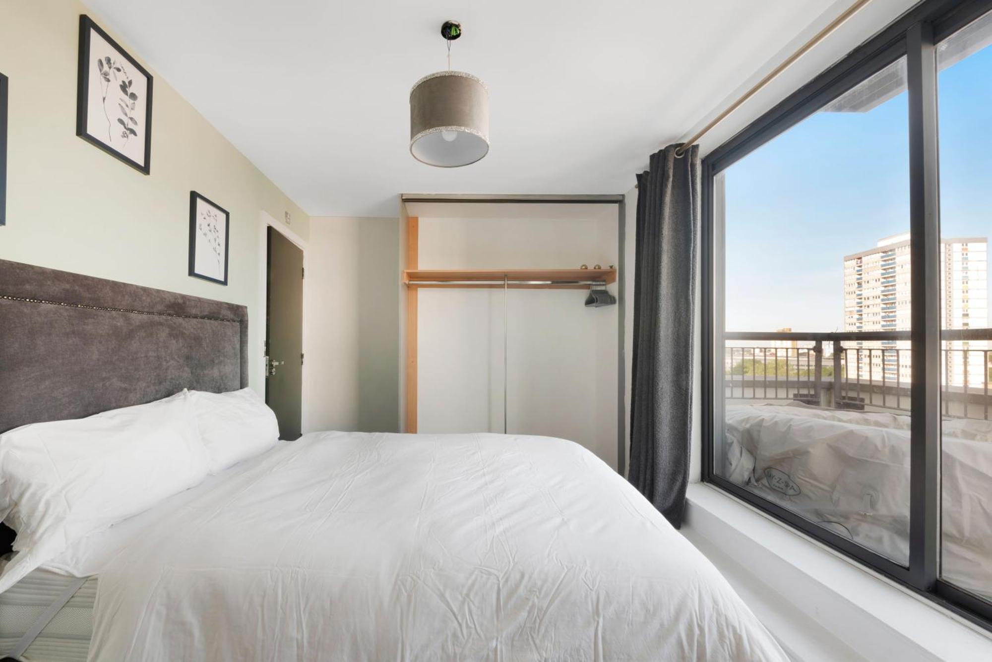 Penthouse W/ Hot Tub Near Stratford, Westfield Apartment London Bagian luar foto