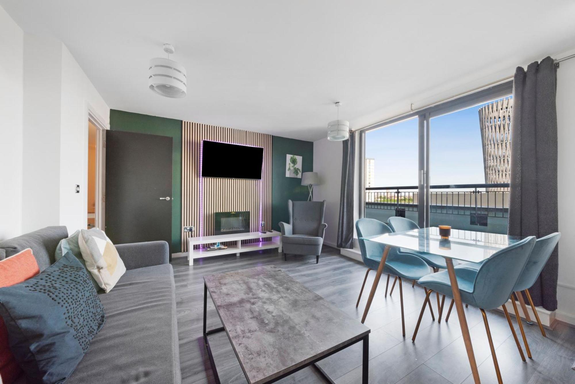 Penthouse W/ Hot Tub Near Stratford, Westfield Apartment London Bagian luar foto